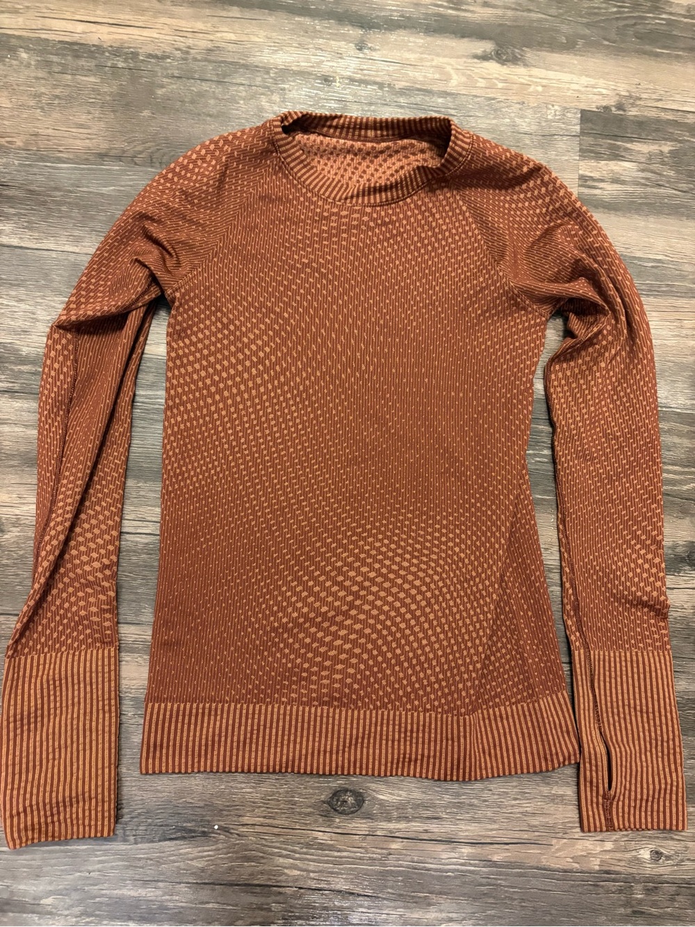 Lululemon rest less pull over